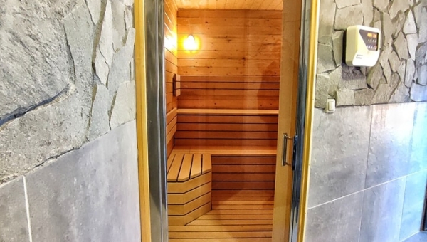 Naszych gości zapraszamy do sauny